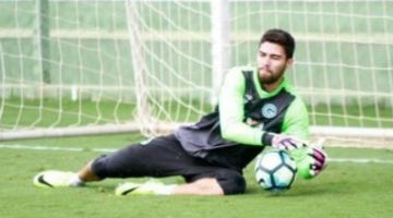 Goleiro Matheus voltou aos treinos após 9 dias