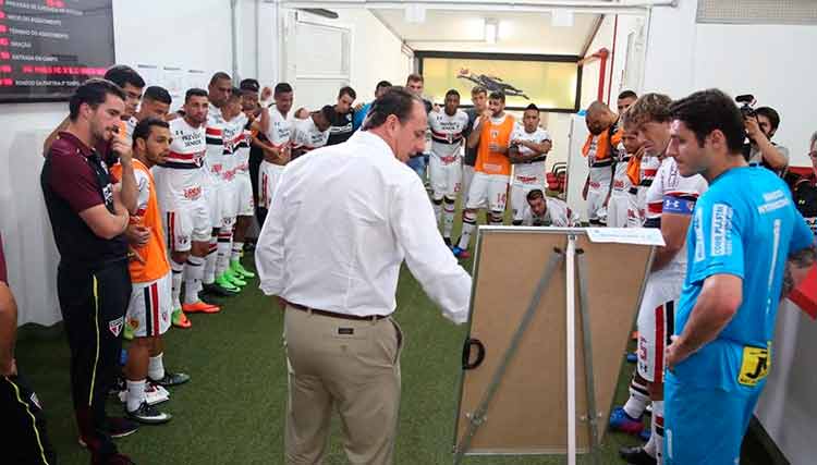 Técnico Rogério Ceni alertou a seus jogadores para os perigos da partida que será disputada em Natal