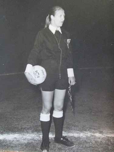 Léa Campos: primeira árbitra do mundo