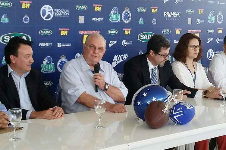 Time de futebol americano do Cruzeiro foi apresentado à imprensa na manhã desta sexta-feira