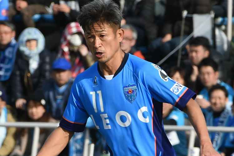 Revelado nas categorias de base do Santos, Kazu também atuou no Palmeiras, Coritiba e XV de Jaú