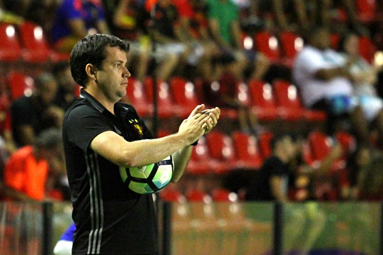 "Temos tempo até domingo e vamos ver como os atletas irão se apresentar nesta quinta-feira", destacou