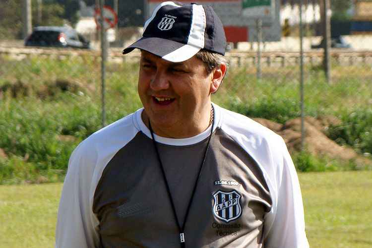 Gilson Kleina trabalhou na Ponte Preta em 2011, quando levou o time de volta à Série A do Brasileiro