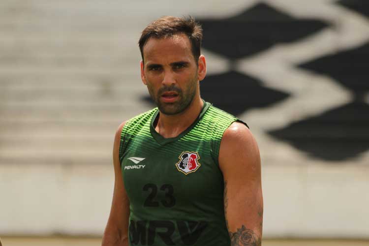 "Não é diferente se o Santa está classificado ou não. É um clássico e temos que ganhar", apontou