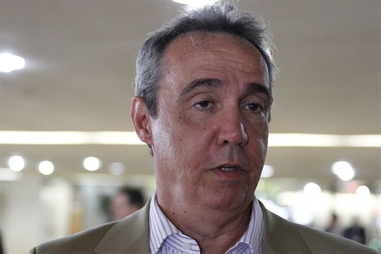 "Para haver uma mudança é preciso que tenha unanimidade e não há", disse Evandro Carvalho