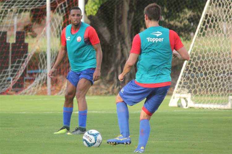 Anselmo marcou dois gols na goleada por 9 a 0 sobre o Uniclinic e será mantido na equipe titular timbu