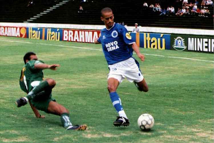 Última derrota do Cruzeiro para o Uberlândia foi em 2001, em jogo pelo Campeonato Mineiro