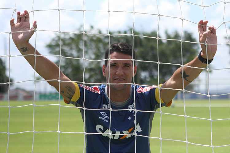 Thiago Neves:" Para mim é uma marca especial, porque é difícil chegar a 500 jogos, né?"