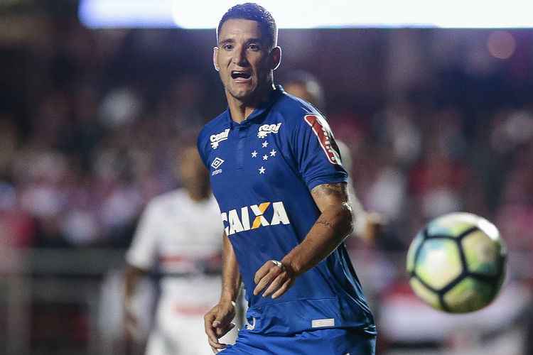 Em dez jogos, dez participações em gols: Thiago Neves supera início vacilante e engrena no Cruzeiro