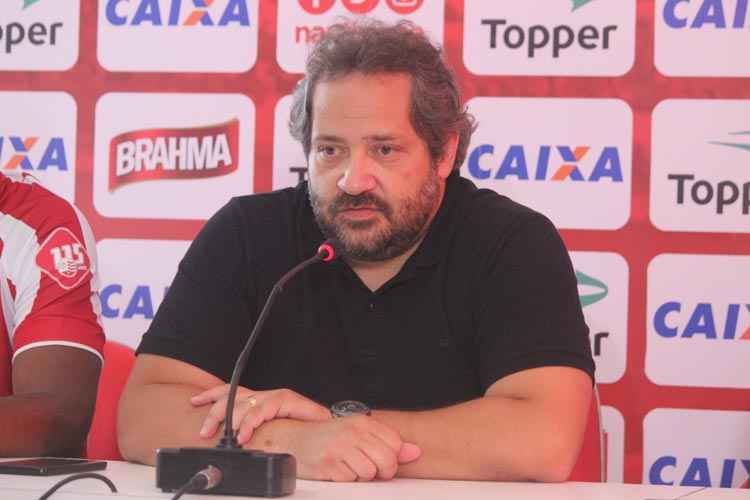 Eduardo Henriques questionou a anulação de um gol legal do Náutico quando a partida estava 1 a 1