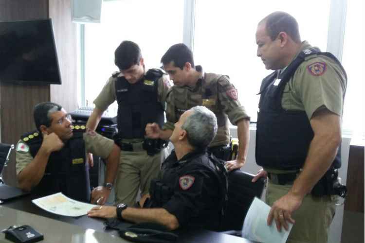 Representantes da Polícia Militar durante reunião para o segundo jogo da final do Campeonato Mineiro