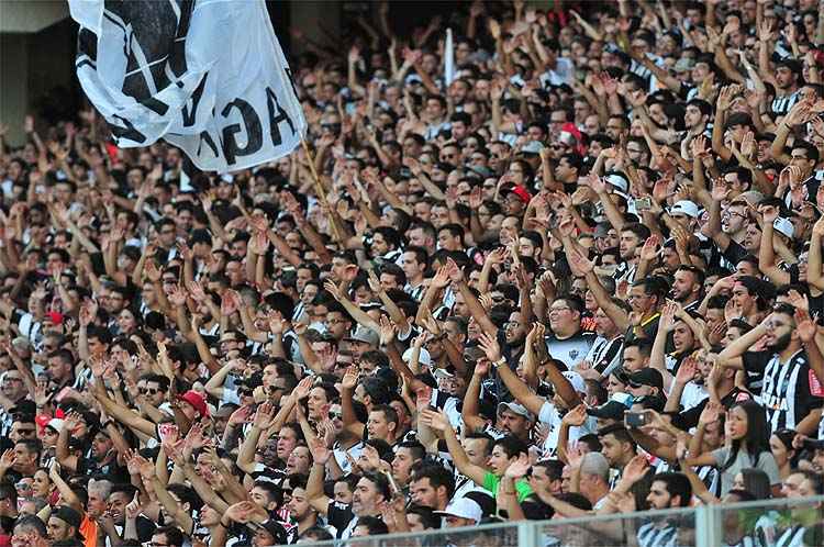 Em maioria e com vitória em campo, torcedor atleticano levou a melhor no Independência