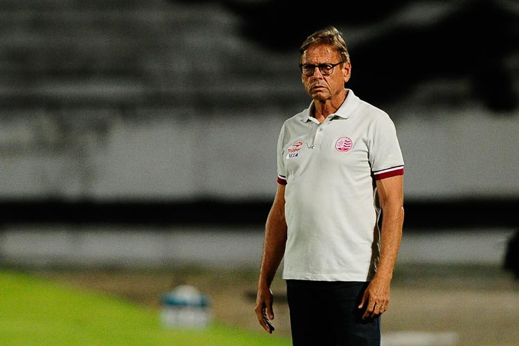 "Houve evolução, sim. Houve muitas coisas boas, o time esteve melhor adaptado", apontou o técnico