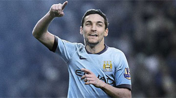 Gael Clichy, Jesus Navas (foto) e Willy Caballero se juntam a Pablo Zabaleta em lista de dispensa