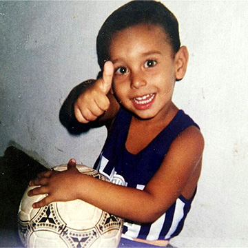 Bola, parceira inseparável desde a infância