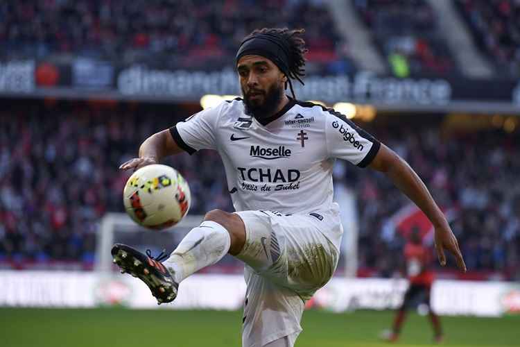Assou-Ekotto defendeu o Metz na última temporada