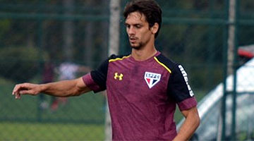 Recentemente, Rodrigo Caio renovou contrato com o São Paulo até 2021