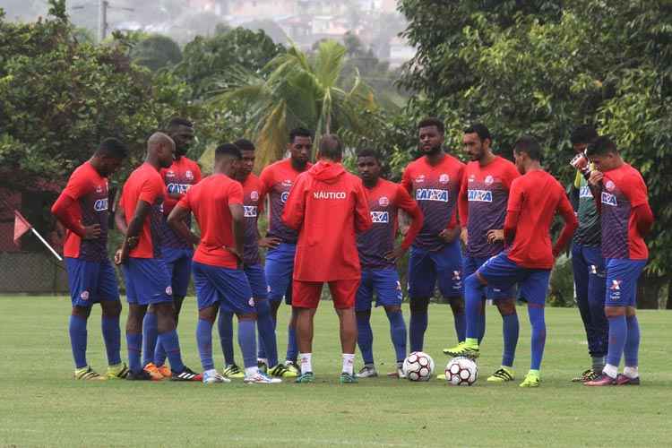 Técnico se mostra otimista na luta pela "classificação para a Série A e por uma boa posição na tabela"