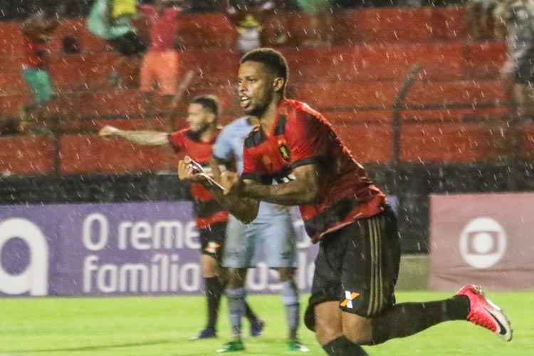 "Todo atacante tem esse sonho, de ser artilheiro do Brasileiro", revelou o atacante do Rubro-negro