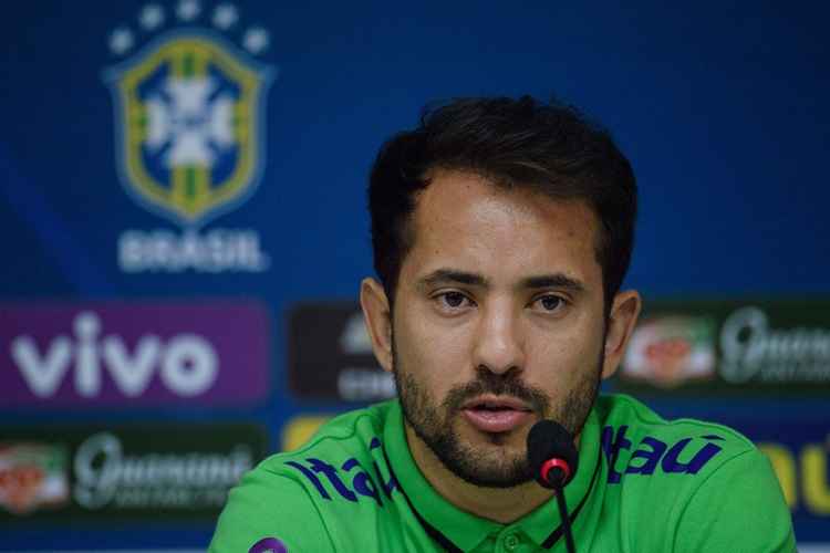Caso acerte, Éverton Ribeiro sé jogará o Brasileirão e a Sul-Americana pelo Flamengo em 2017