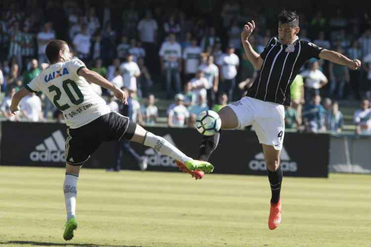 Destacando-se no Corinthians, Balbuena está na mira do futebol italiano