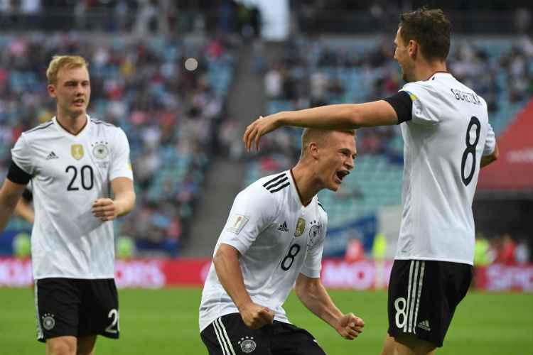 Meio-campista Goretzka marcou o segundo gol da Alemanha na vitória por 3 a 2
