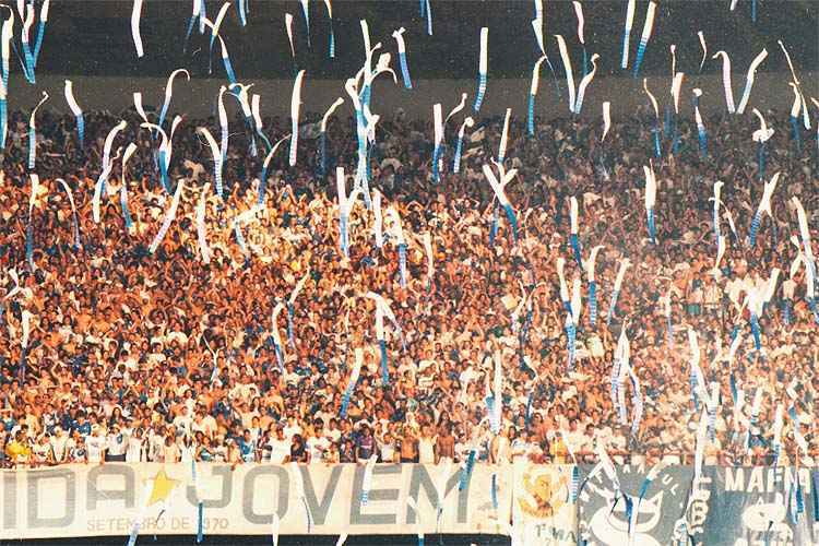 Torcida do Cruzeiro bateu recorde de público do Mineirão no dia 22 de junho de 1997