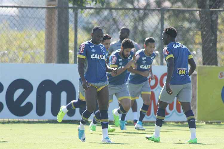 Sassá será opção para o técnico Mano Menezes na partida desta quinta-feira contra a Ponte Preta
