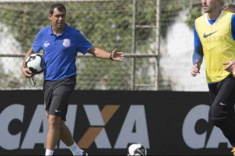 Carille escalará a melhor equipe disponível diante do Grêmio, próximo compromisso do Corinthians