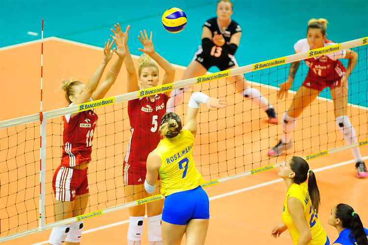 Rosamaria, do Minas, teve boa participação no amistoso e fez o ponto derradeiro na vitória do Brasil 