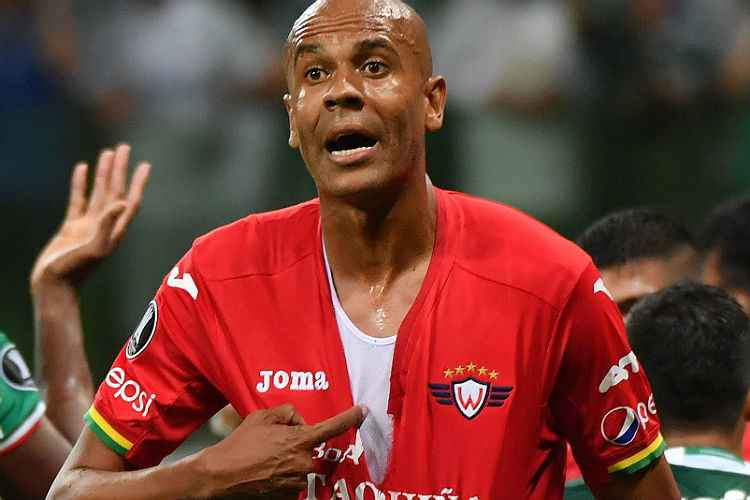 Alex Silva exalta ímpeto do Wilstermann, que já bateu outros campeões da Libertadores em casa