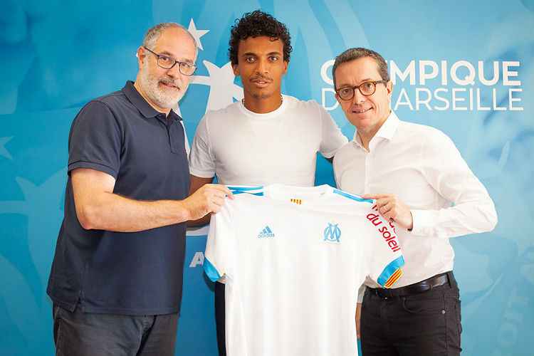 Volante Luiz Gustavo custou R$ 37,5 milhões ao Olympique de Marselha