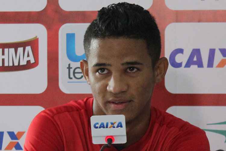 "Mudou muita coisa na minha vida. No futebol, as coisas acontecem muito rápido", disse