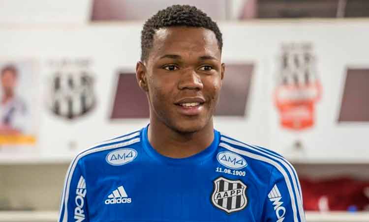 Após de destacar com a camisa da Ponte Preta, Matheus Jesus foi negociado com o Estoril