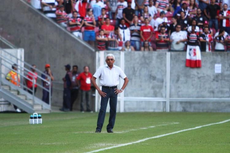 Givanildo Oliveira: "Tenho uma conta na Série B que a cada 15 pontos, se fizer 11, você sobe"