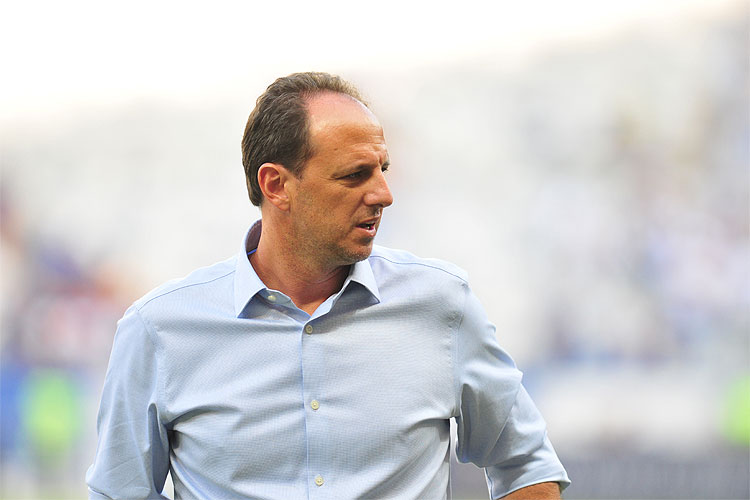 Rogério Ceni foi demitido do São Paulo depois de sequência de sete jogos sem vitória à frente do time