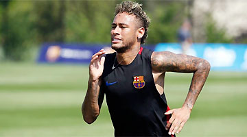 Alheio à transferência, Neymar treina com grupo do Barcelona nos EUA na pré-temporada