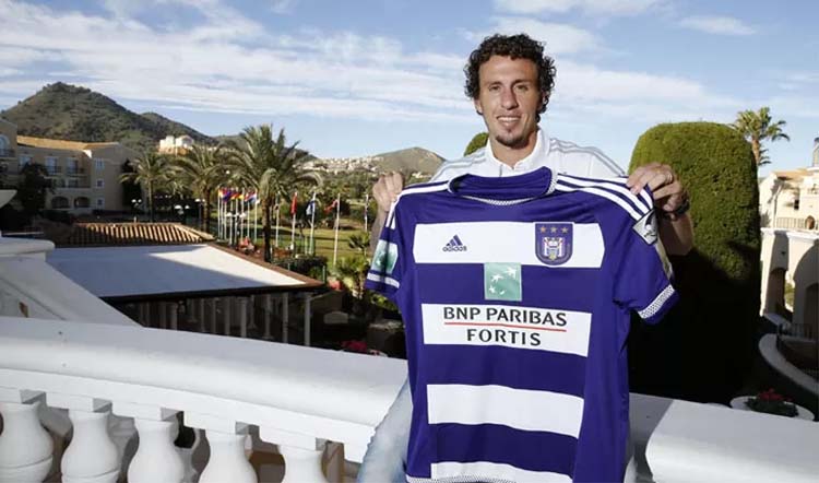 No ano passado, Galhardo foi contratado pelo Anderlecht, mas pouco atuou na Bélgica