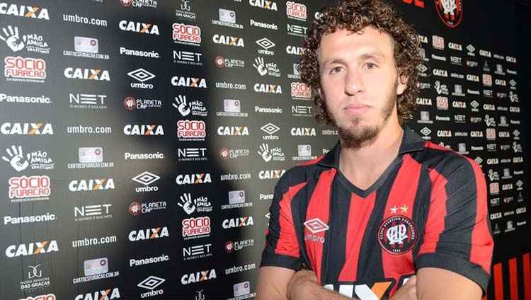 Último clube de Rafael Galhardo foi o Atlético Paranense, entre julho de 2016 e janeiro deste ano