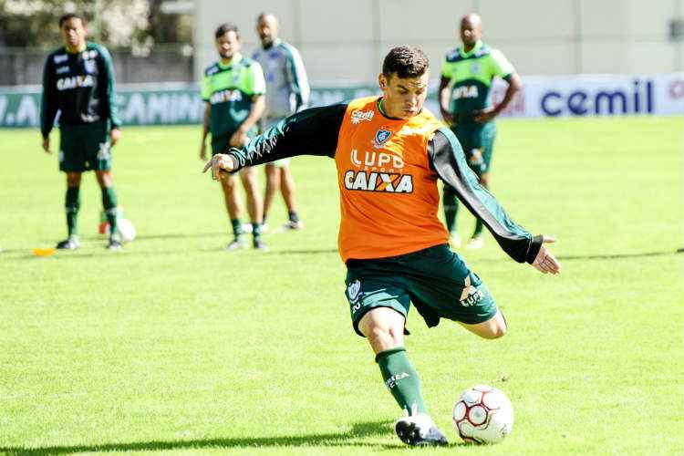 Ruy é um dos grandes responsáveis pelo crescimento do Coelho na Série B