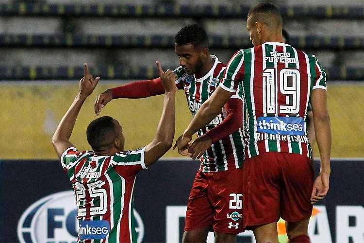 Marlon Freitas garante vitória de virada e a classificação do Fluminense às oitavas da Sul-Americana