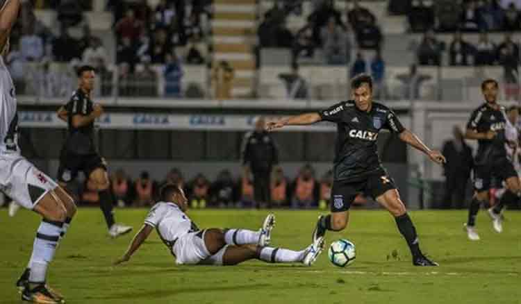 Rodada foi para o Vasco, que foi a 24 pontos e caiu três posições; Ponte ainda tem um jogo a menos