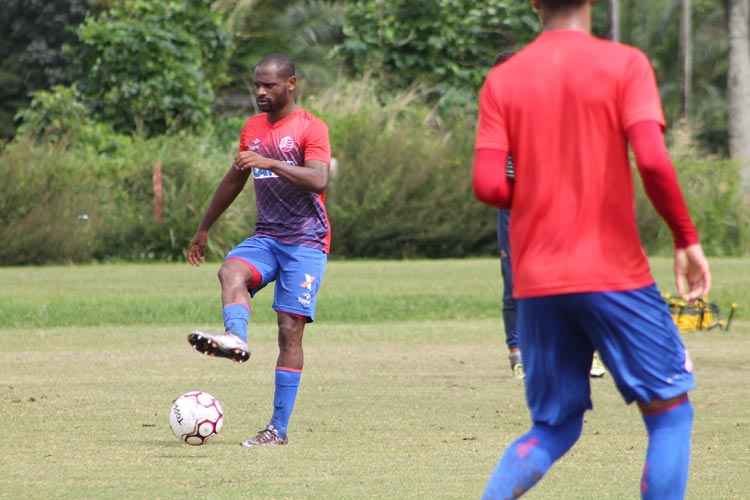 Após cumprir supensão, Amaral deve voltar ao time titular do Náutico em jogo contra o América-MG