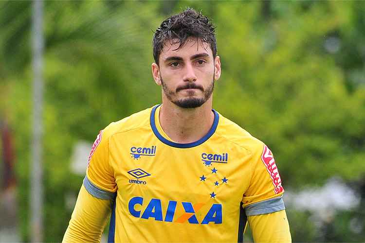 Rafael foi valorizado pelo Cruzeiro em novo vínculo, assinado nesta semana e com duração até 2021