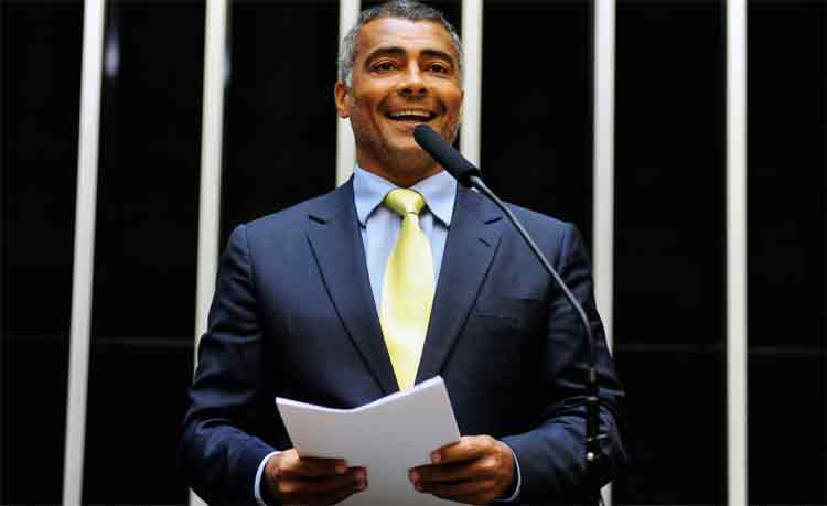 Romário conta como o nascimento de sua filha Ivy, portadora de síndrome de Down, o levou à política