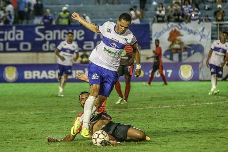 Careca, que marcou seis gols pelo Atlético-AC na Série D, deve chegar a BH nesta quarta-feira