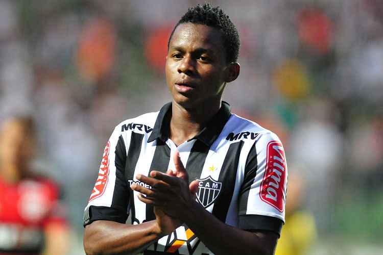 Seleção Equatoriana foi pré-convocada para confrontos diante do Brasil, em Porto Alegre, e do Peru