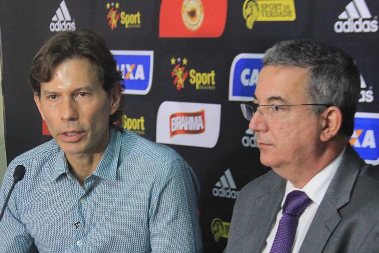" Foi uma coisa pontual em função de um pedido do treinador", disse Dubuex sobre a chegada de Wesley