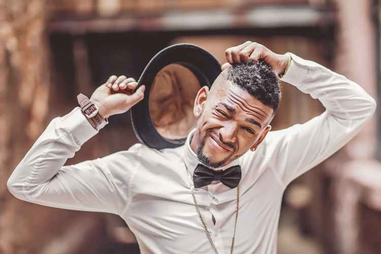 Cantor recebeu mensagens de apelo dos rubro-negros nas redes sociais