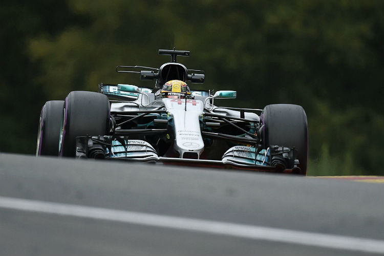 Lewis Hamilton, da Williams, crava melhor volta em Spa em 1min44s753